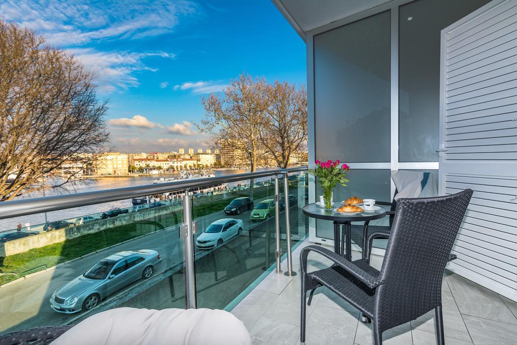 Lavender Apt. W. Balcony In Old Town Zadar Buitenkant foto